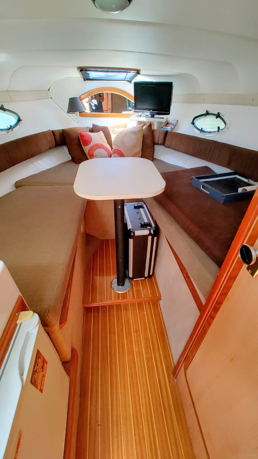 Canestrari Bakota 2006 Mercruiser 120 hp Diesel